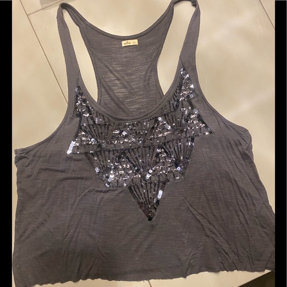 🪴Hollister - Crop Tank Top w/ Sequin Detail - Picture 1 of 11